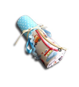 Petite Couverture personnalisée pour Bébé - Motif Voitures et Camions