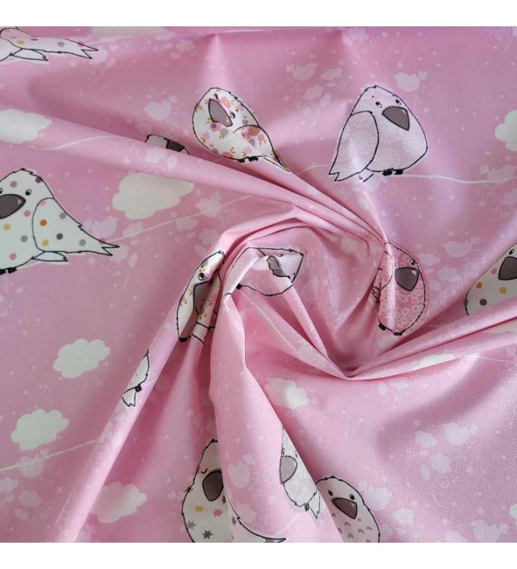 tissu enfant aux jolis motifs rose