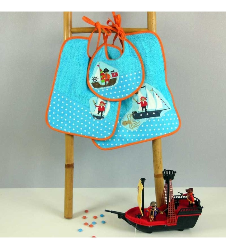 Coffret Naissance 3 Bavoirs personnalisés Évolutifs - Pirate