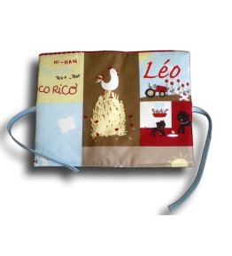 protège carnet de santé à la ferme beige, extérieur