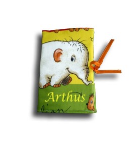 Protège carnet de santé thème jungle multicolore éléphant, face brodée