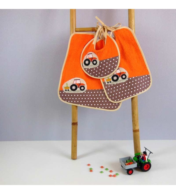 Coffret Naissance 3 Bavoirs Evolutifs - Tracteur éponge orange