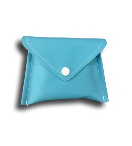 Pochette voyage 4 carrés démaquillant turquoise fermée
